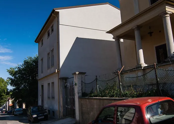 Petra Pekica Apartamento *