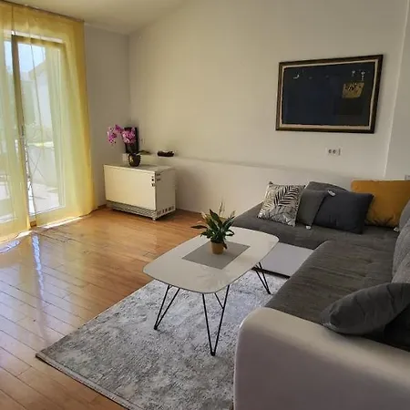 Petra Pekica Apartament *