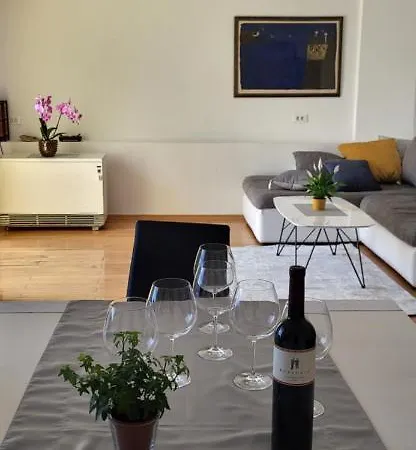 Petra Pekica Apartament *