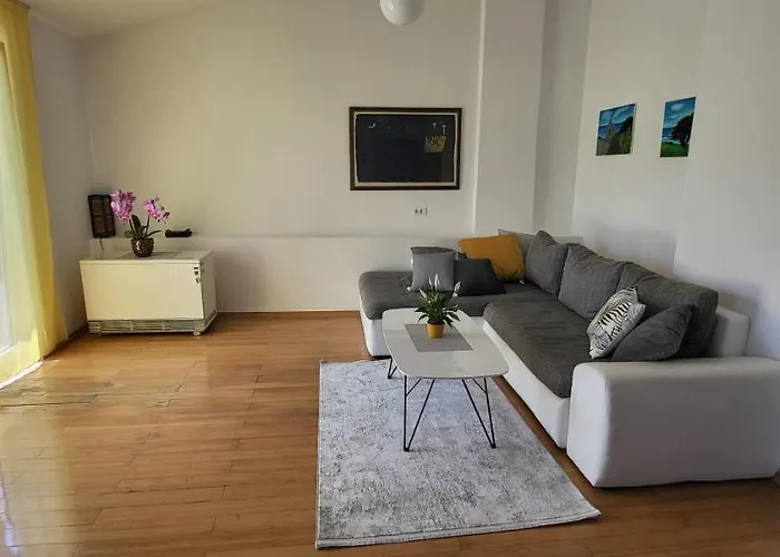 Апартаменты Petra Pekica *